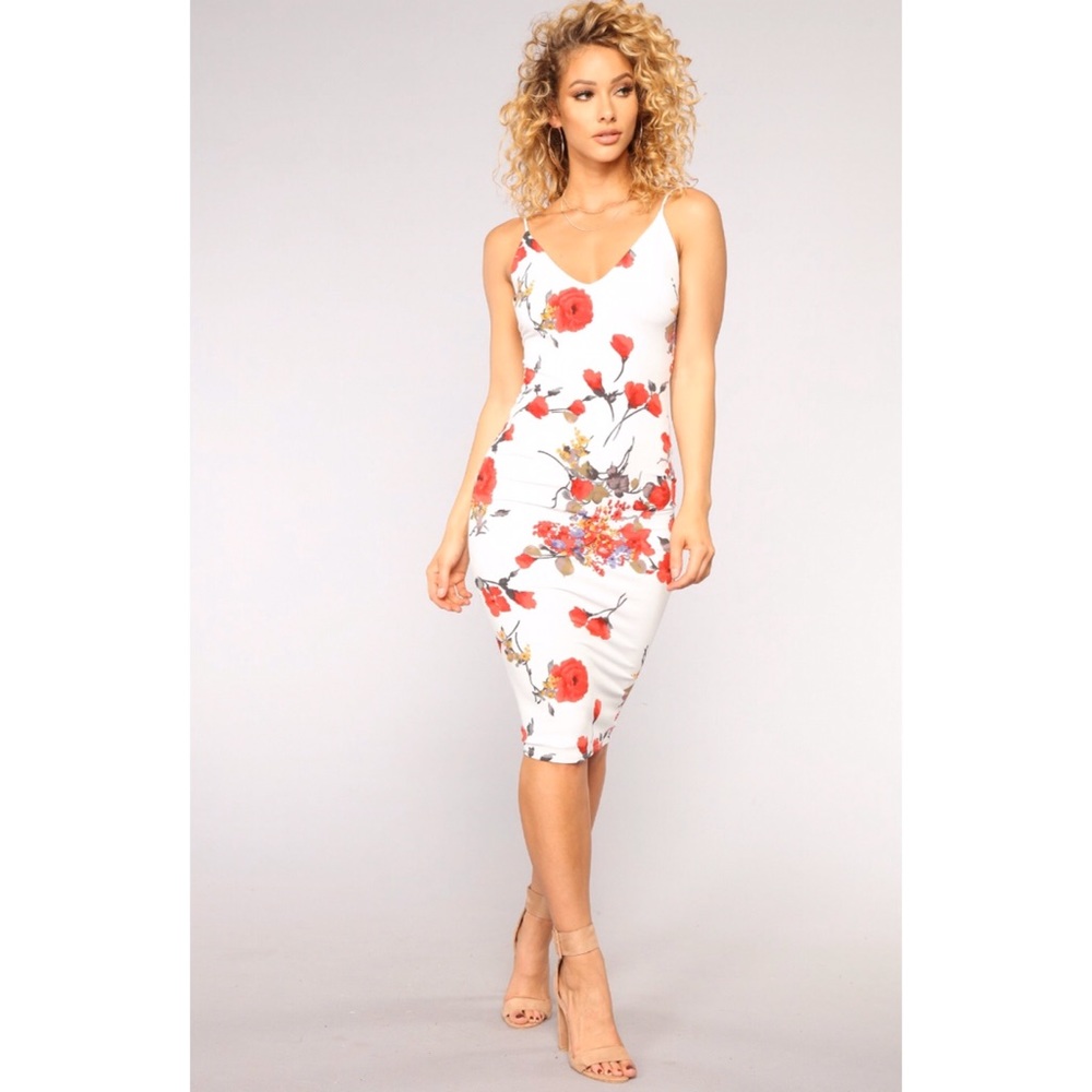 Simple Garden Floral Dress (Fashion Nova)